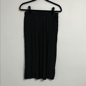 Sincerely Jules Black Pleated Pencil Midi Skirt